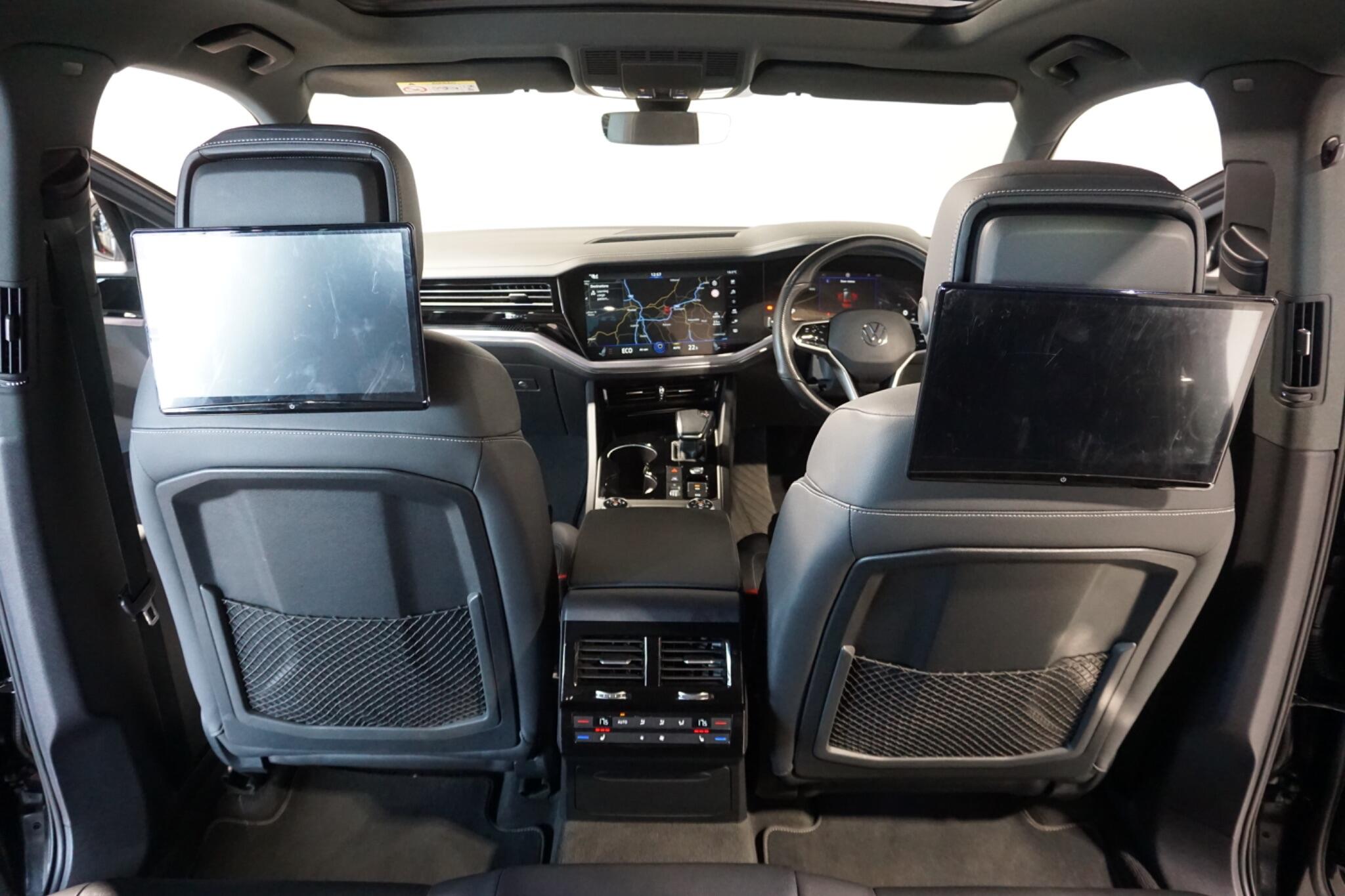 Volkswagen Touareg 3.0 TDI V6 Black Edition SUV 5dr Diesel Tiptronic 4Motion Euro 6 (s/s) (286 ps)